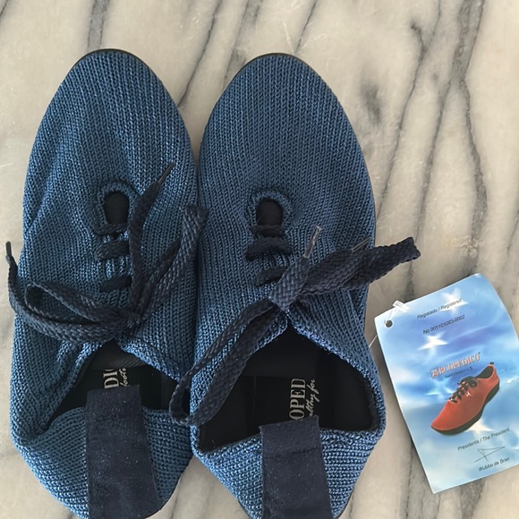 Arcopedic Neoclassic LS Shoes Blue - Picture 1 of 6